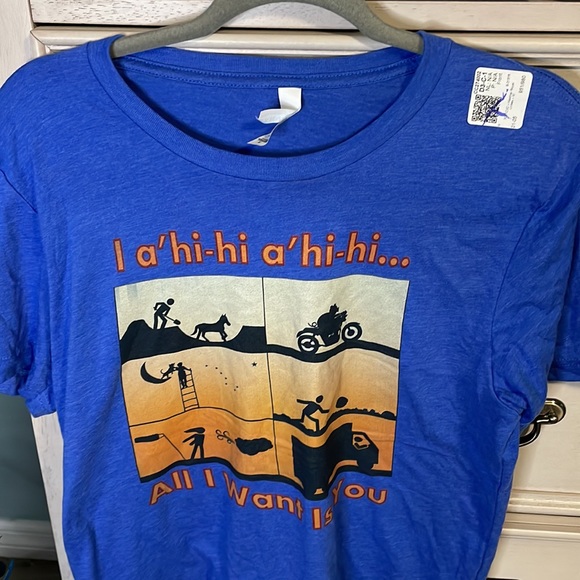 Unisex cute graphic t shirt med new ALL I WANT IS YOU - Picture 2 of 5